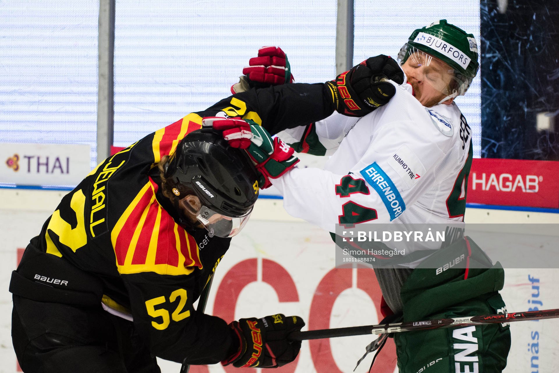 Bråk mellan Brynäs Christopher Liljewall och Frölundas