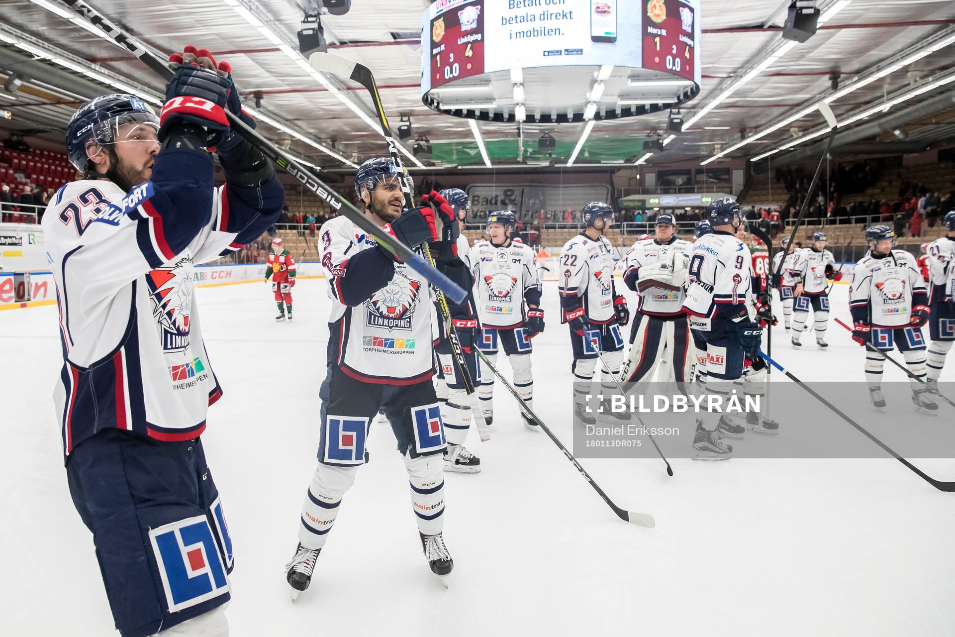 Linköpings spelarna jublar