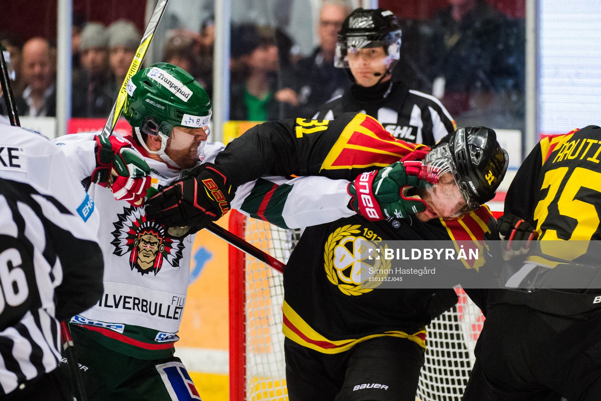 Bråk mellan Frölundas Joel Lundqvist och Brynäs Jonathan