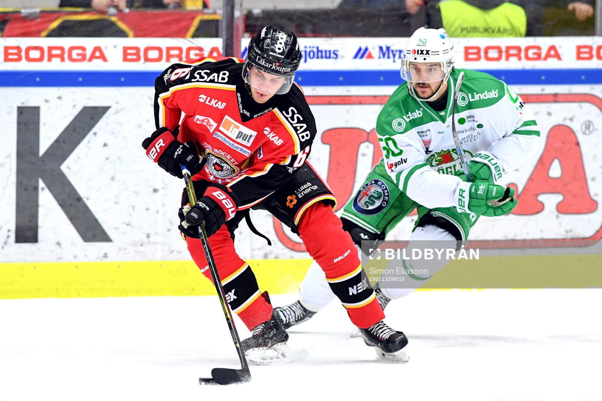 Luleås Viktor Grahn och Rögles Juhamatti Aaltonen