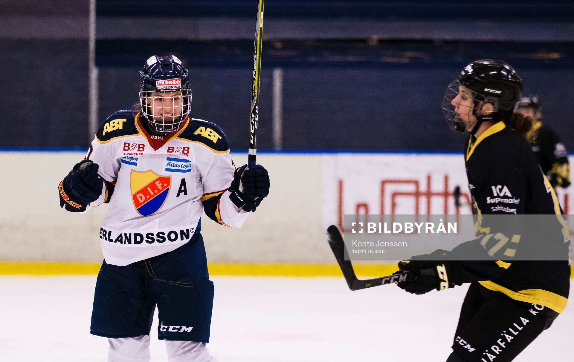 Djurgårdens Andrea Dalen jublar