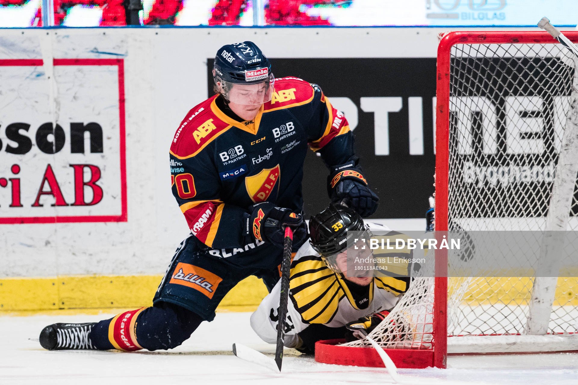 Djurgårdens Marcus Davidsson trycker ner Brynäs Elias