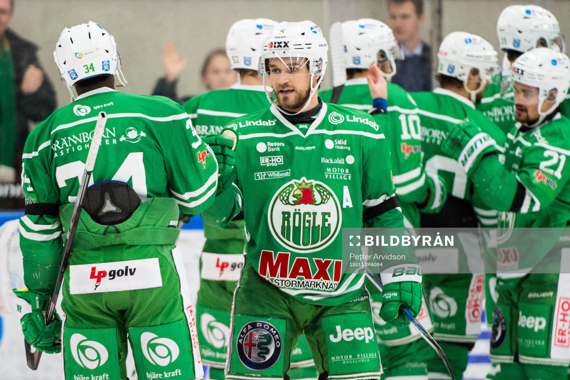 Rögles Craig Schira jublar