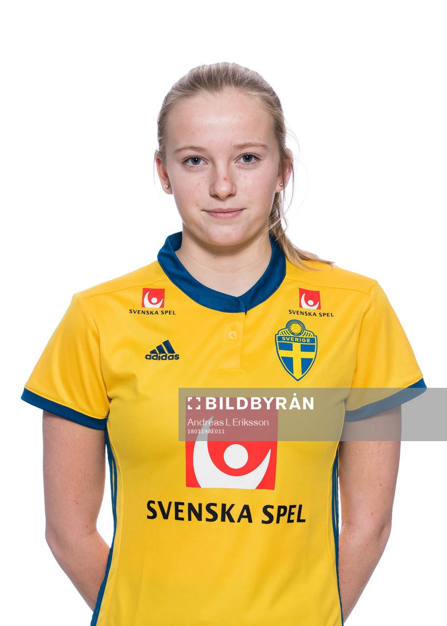 Cornelia Ellefors i F19/99-landslaget