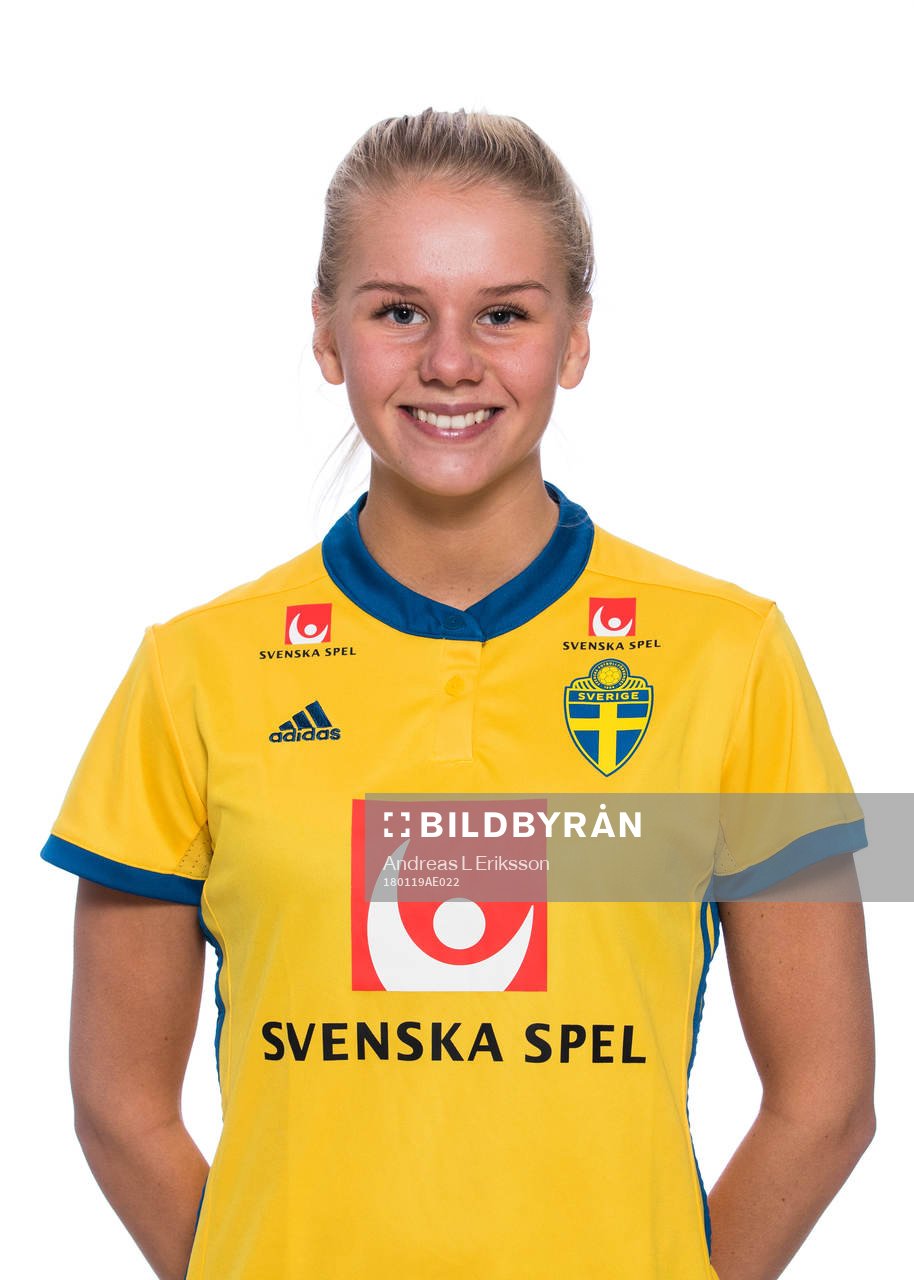 Nellie Lilja i F19/99-landslaget