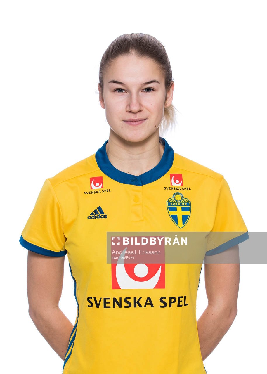 Linnea Selberg i F19/99-landslaget