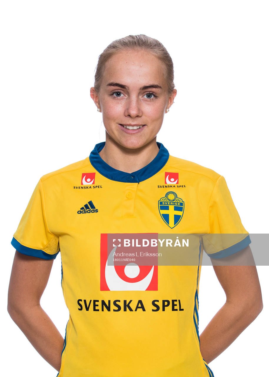 Paulina Byström i F19/99-landslaget poserar för ett porträtt den 19 januari 2018 i Stockholm. 
