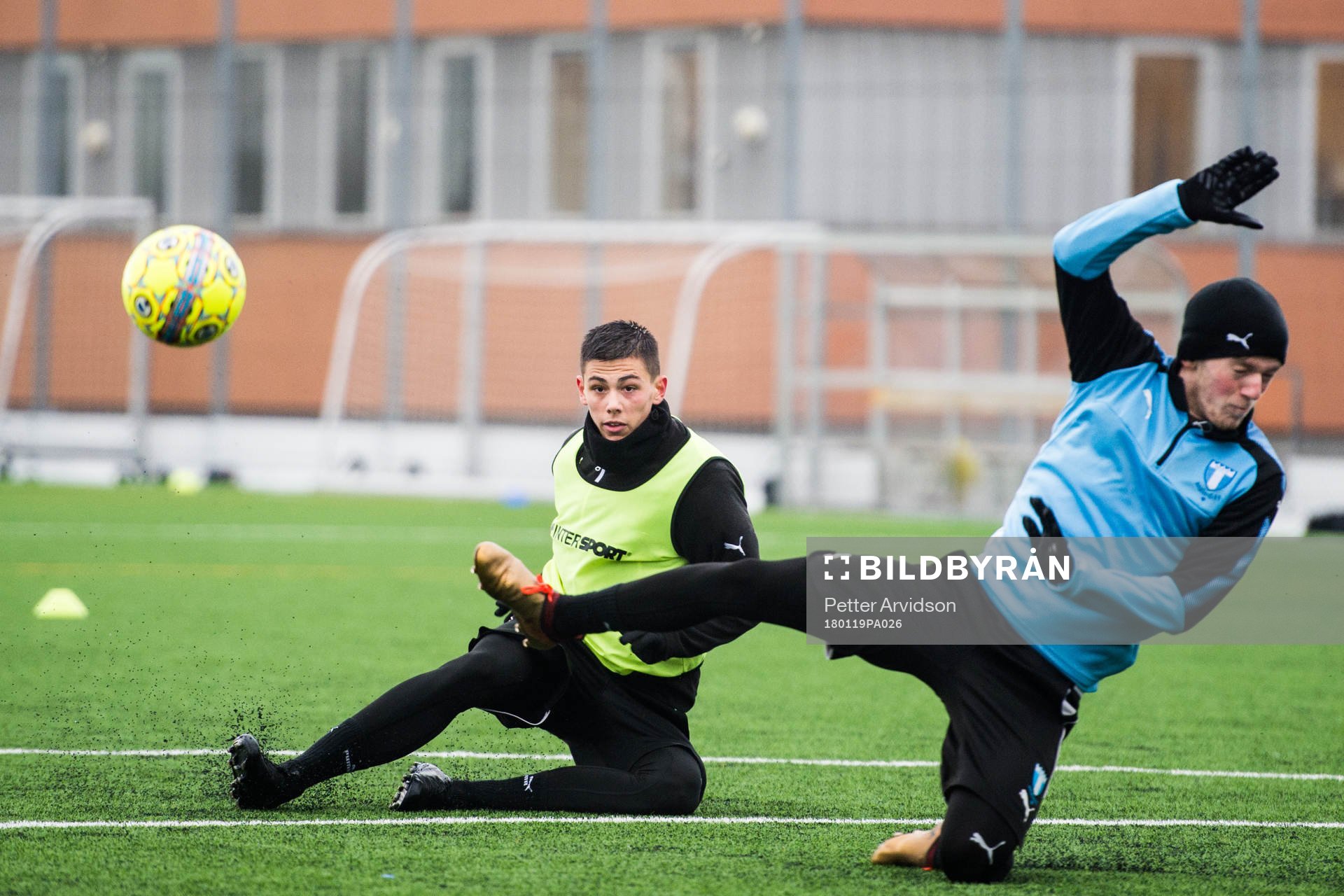 Malmö FFs Dennis Hadzikadunic och Teddy Bergqvist