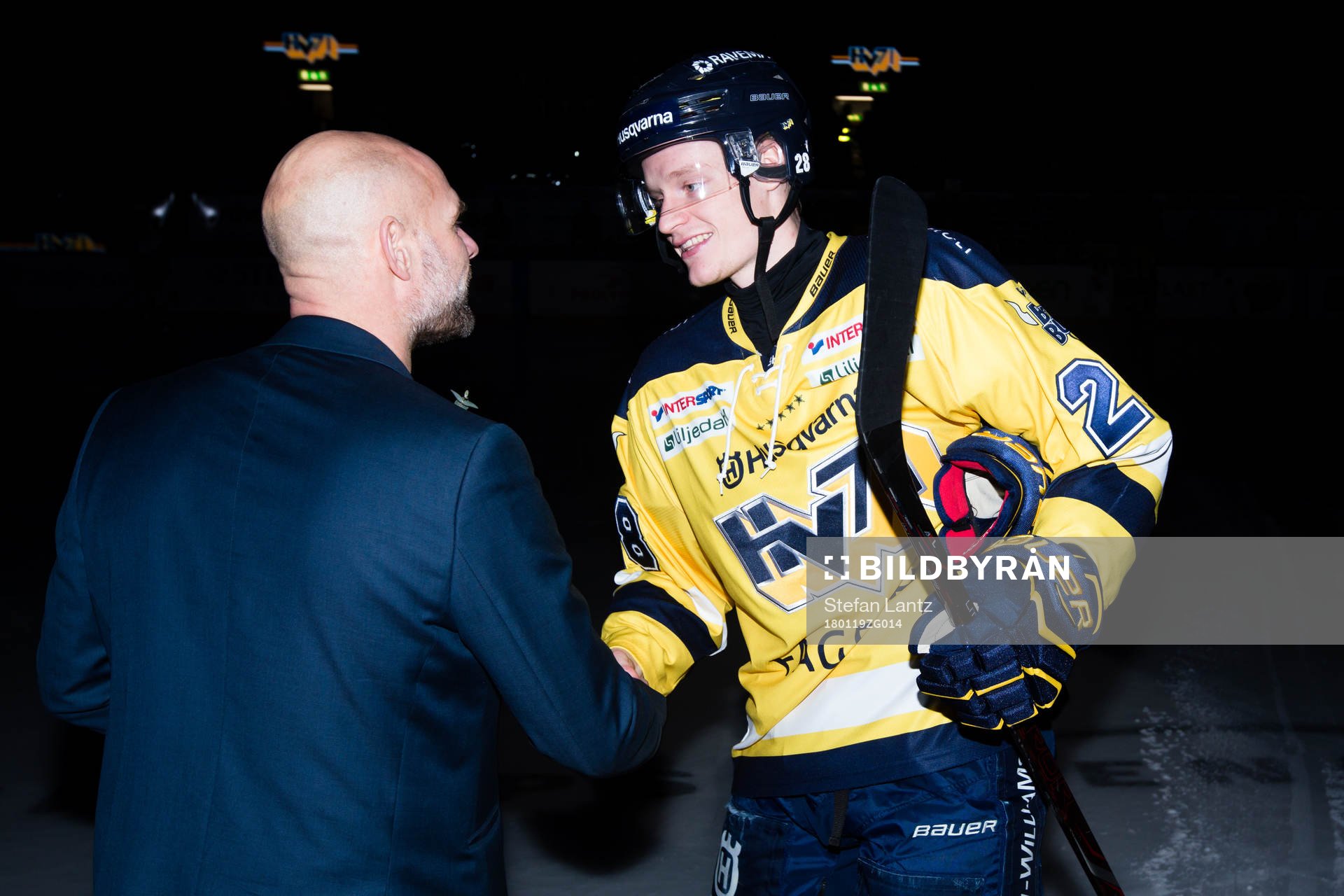 s general manager Peter Ekelund hyllar HV71:s Anton