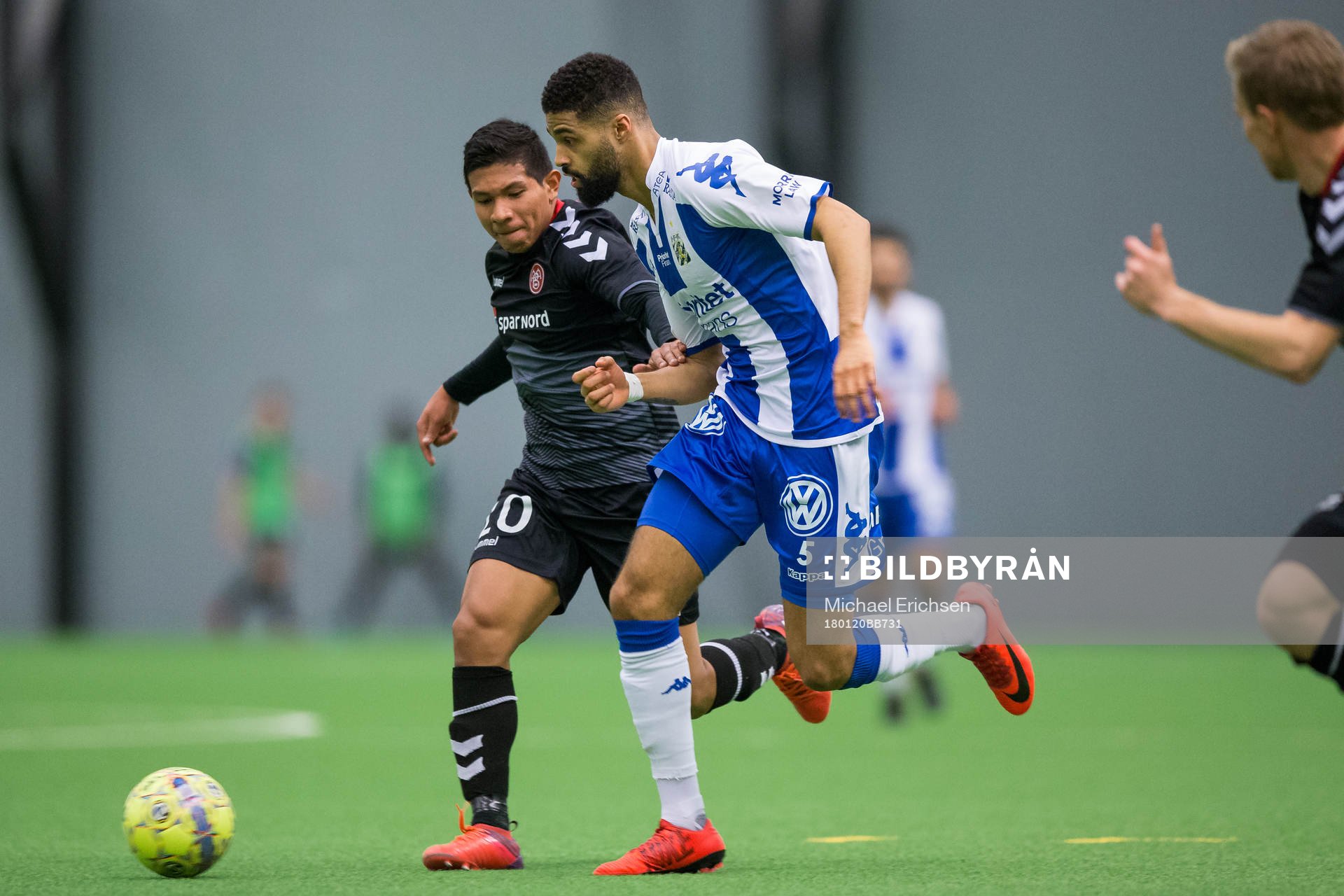 IFK Göteborgs Kristopher Da Graca före Ålborgs Edison