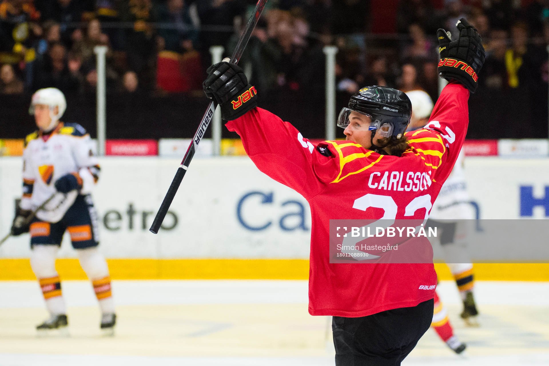 Brynäs Lucas Carlsson jublar