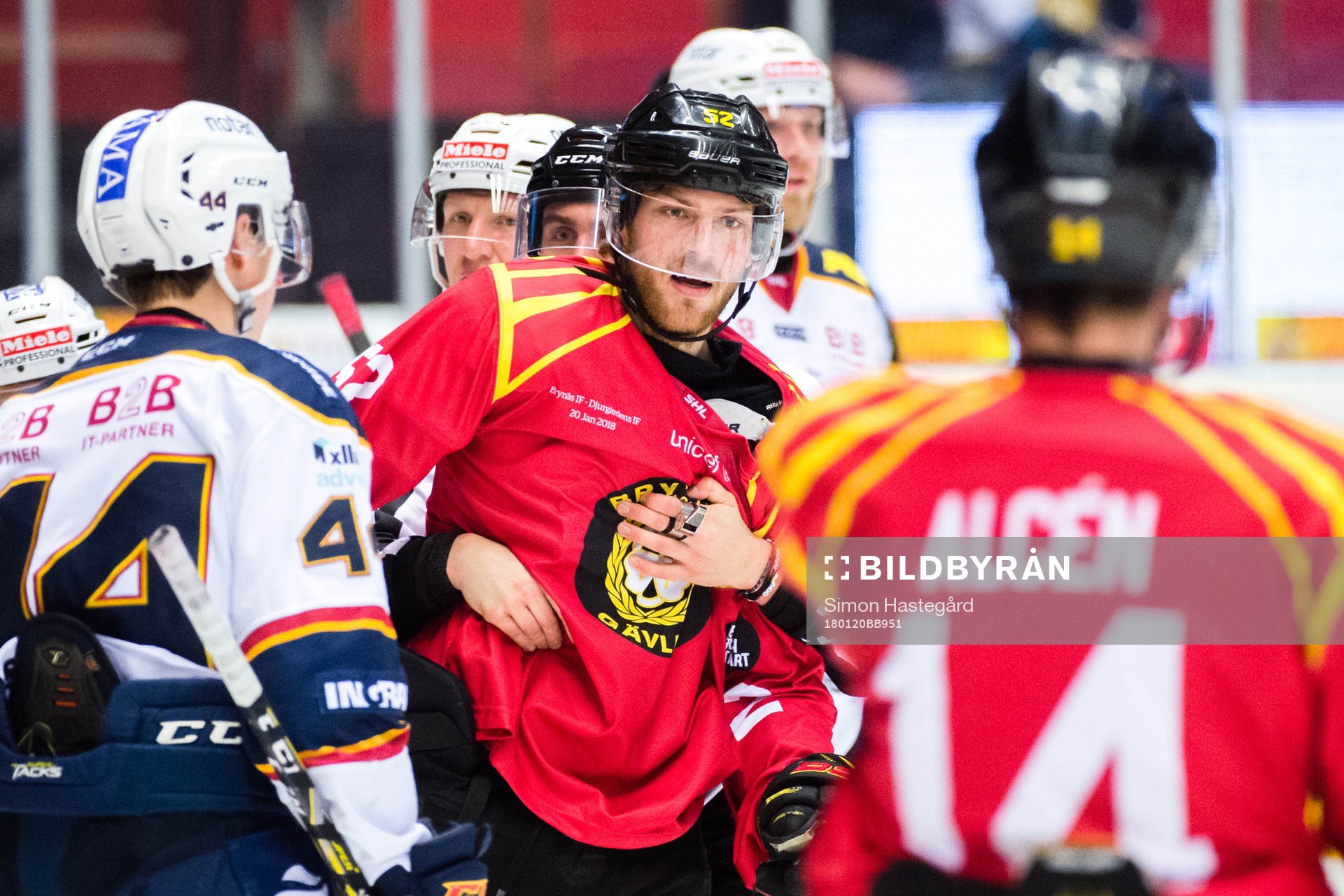 Brynäs Christopher Liljewall i bråk