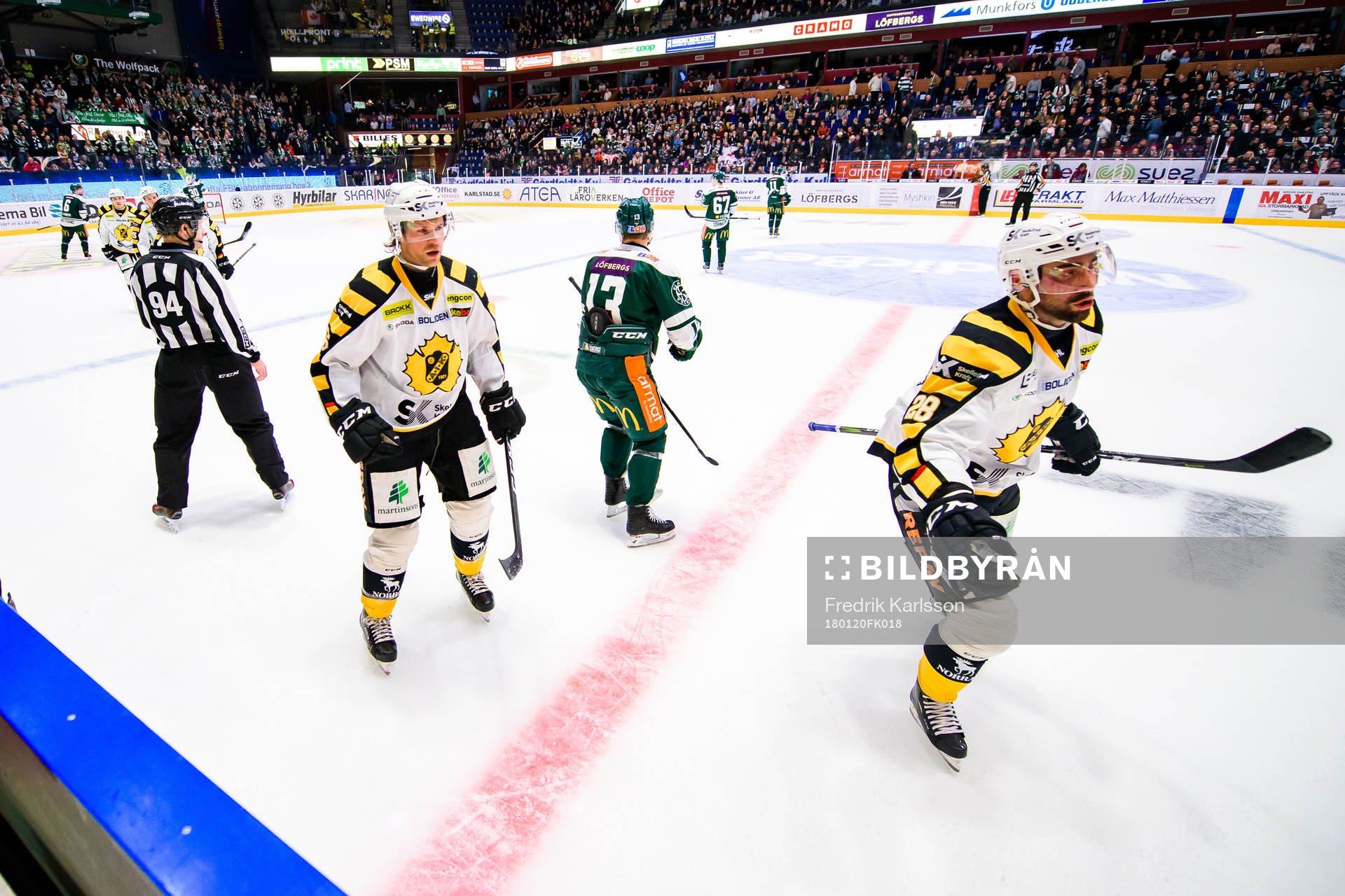 Skellefteås Johan Alm och Michael Kostka jublar