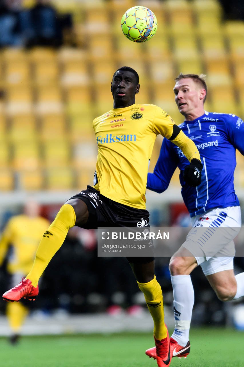 Elfsborgs Marokhy Ndione och Sarpsborgs Björn Inge Utvik