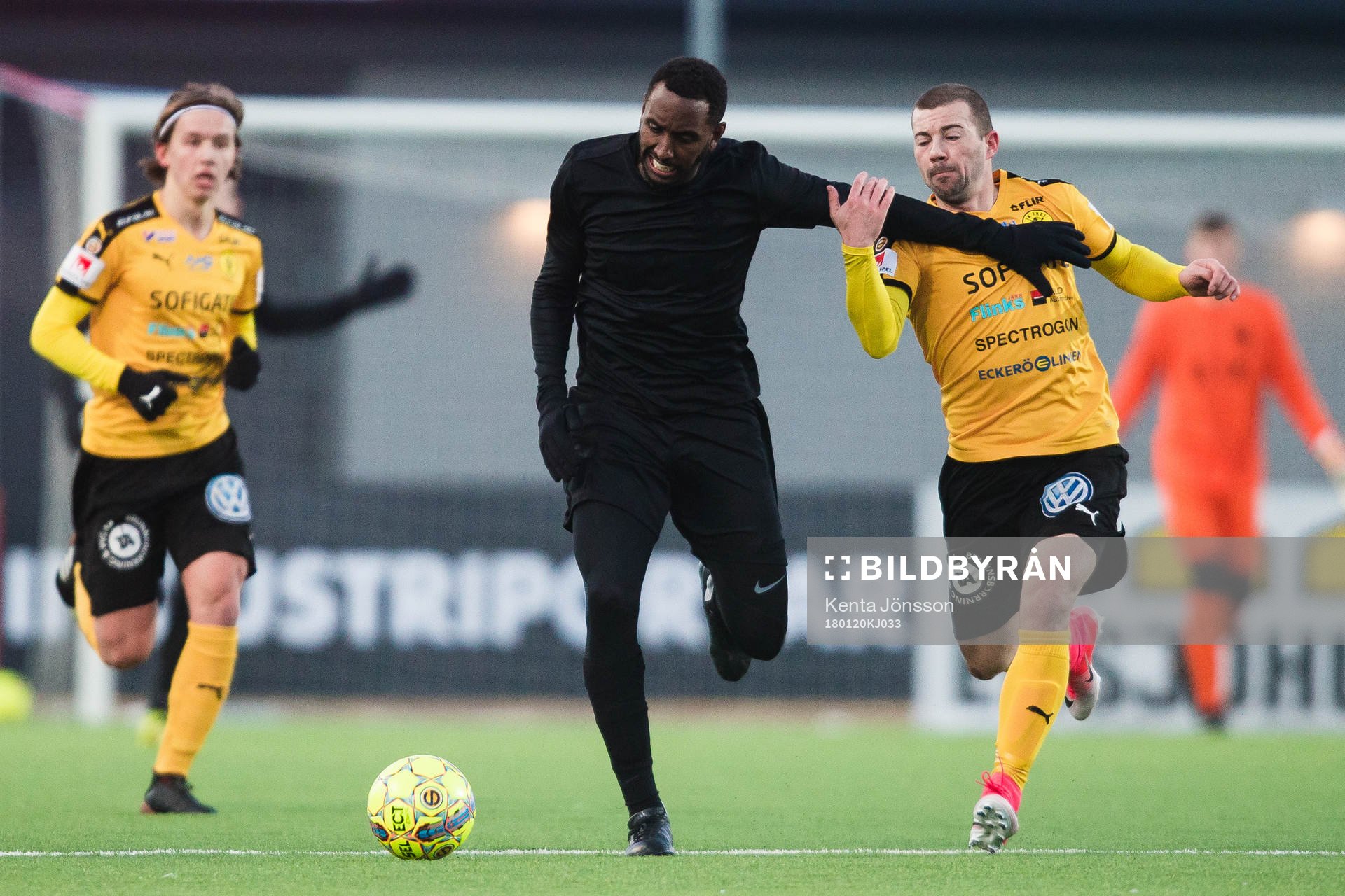 s Henok Goitom och Frejs Danilo Kuzmanovic