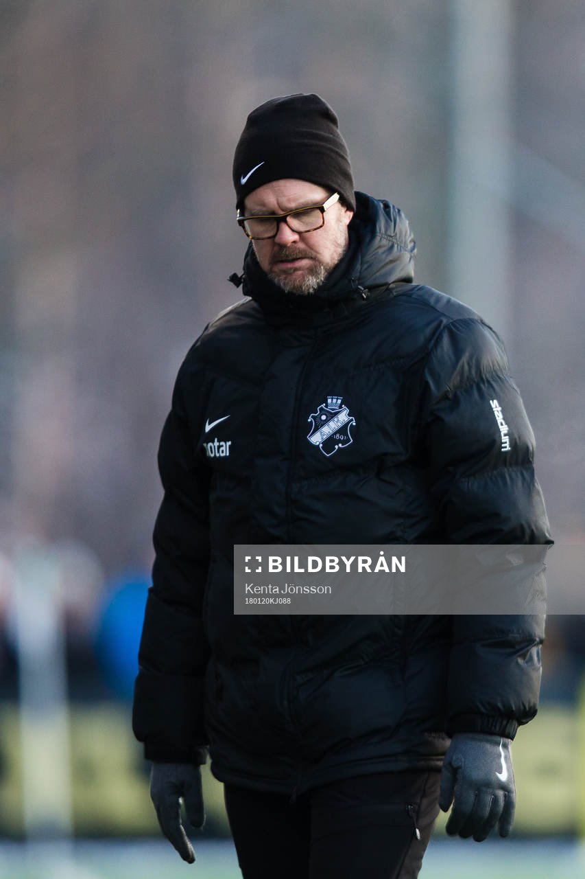 s tränare Rikard Norling deppar