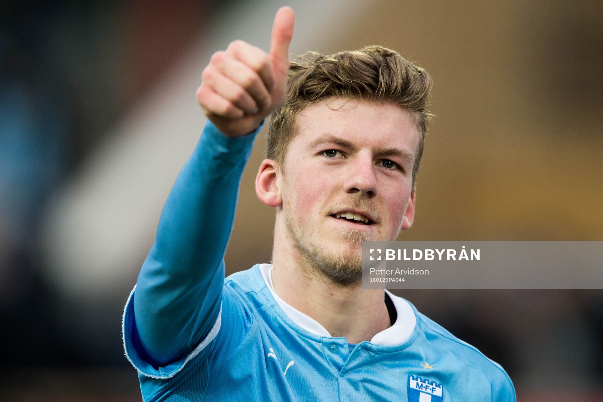 Malmö FFs Teddy Bergqvist gör tummen upp efter en träningsmatch i fotboll mellan Malmö FF och Fremad Amager den 20 januari 2018 i Malmö.