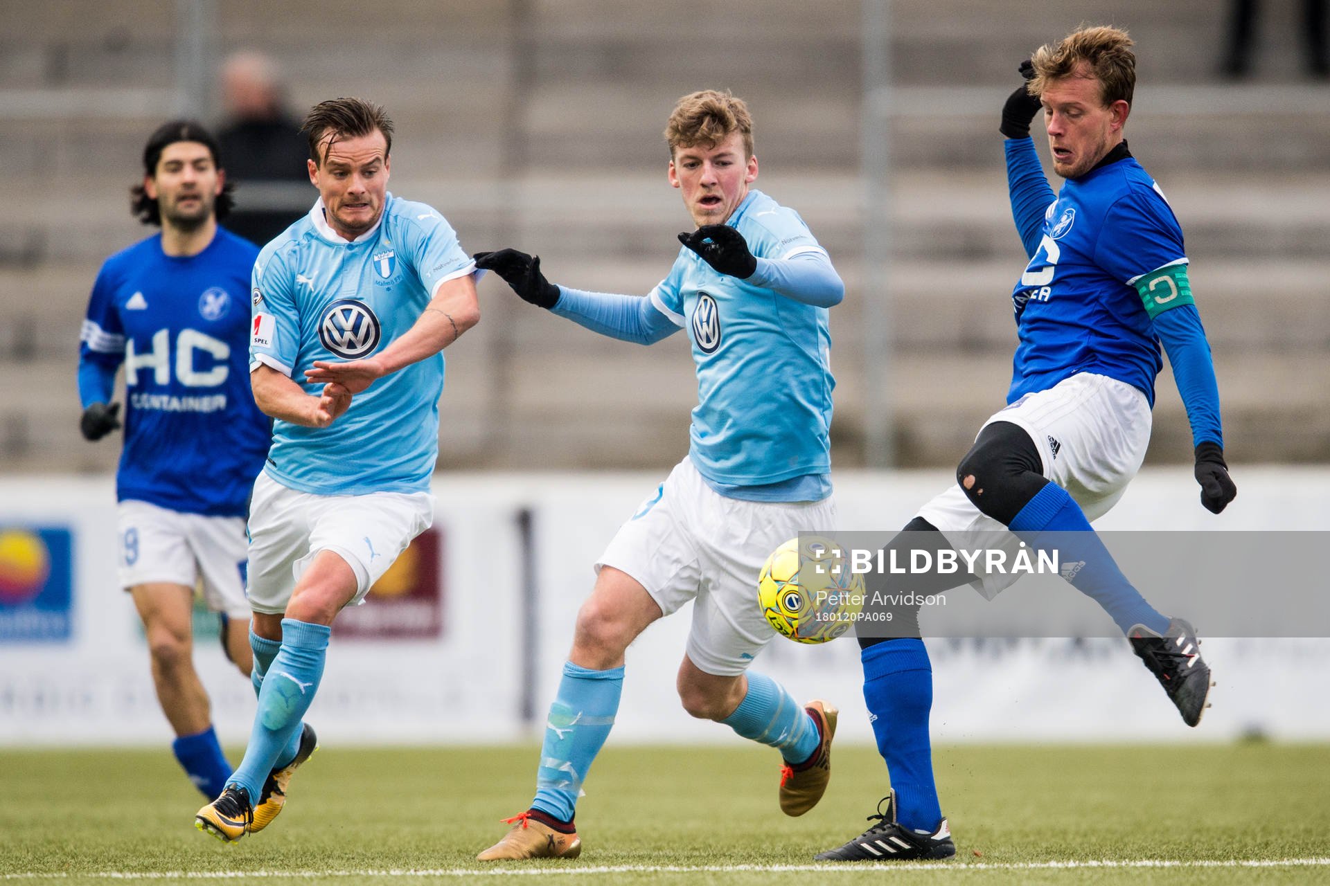 Malmö FFs Eric Larsson och Teddy Bergqvist mot Fremad