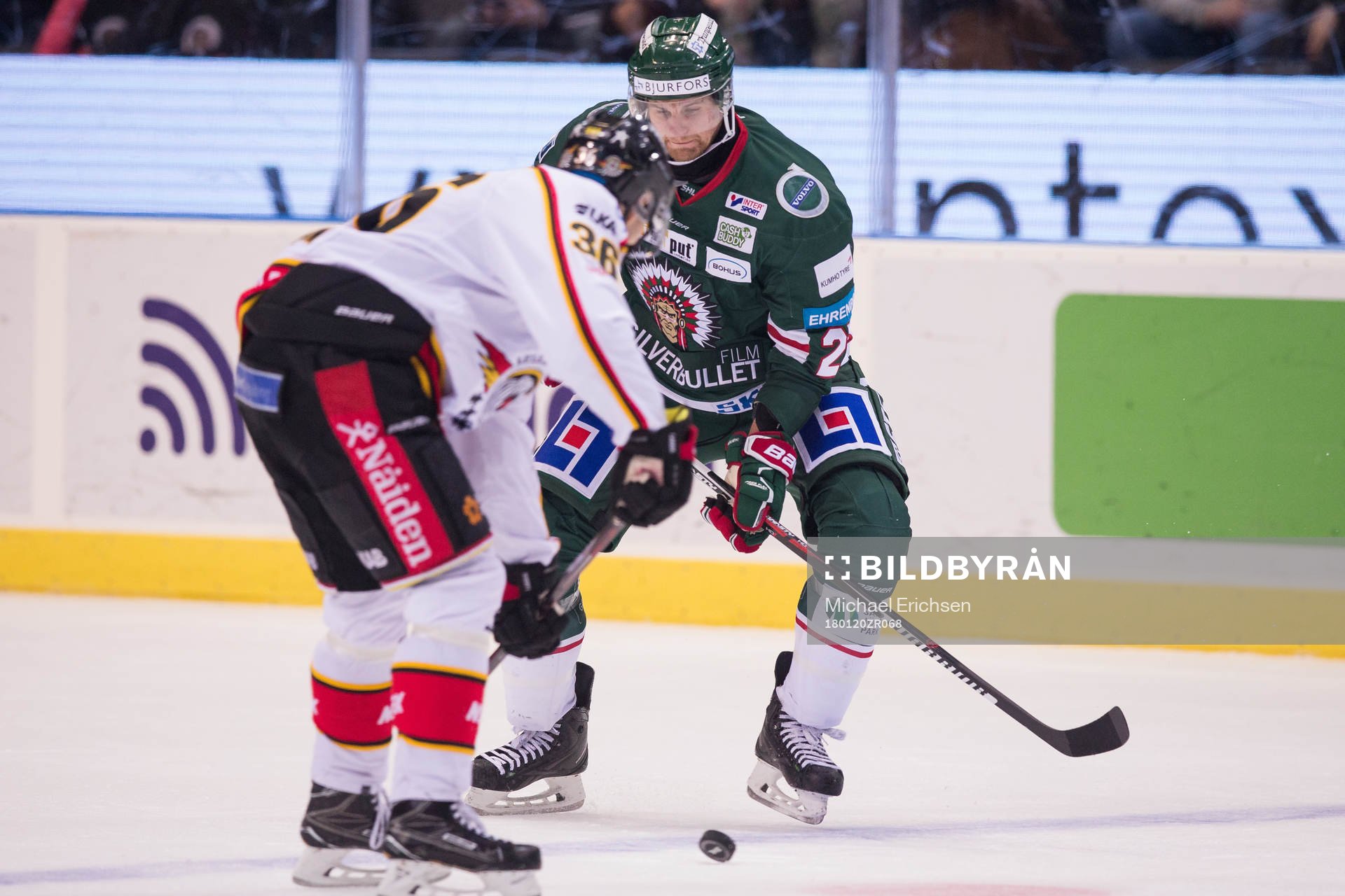 Frölundas Adam Pardy mot Luleås Emil Larsson