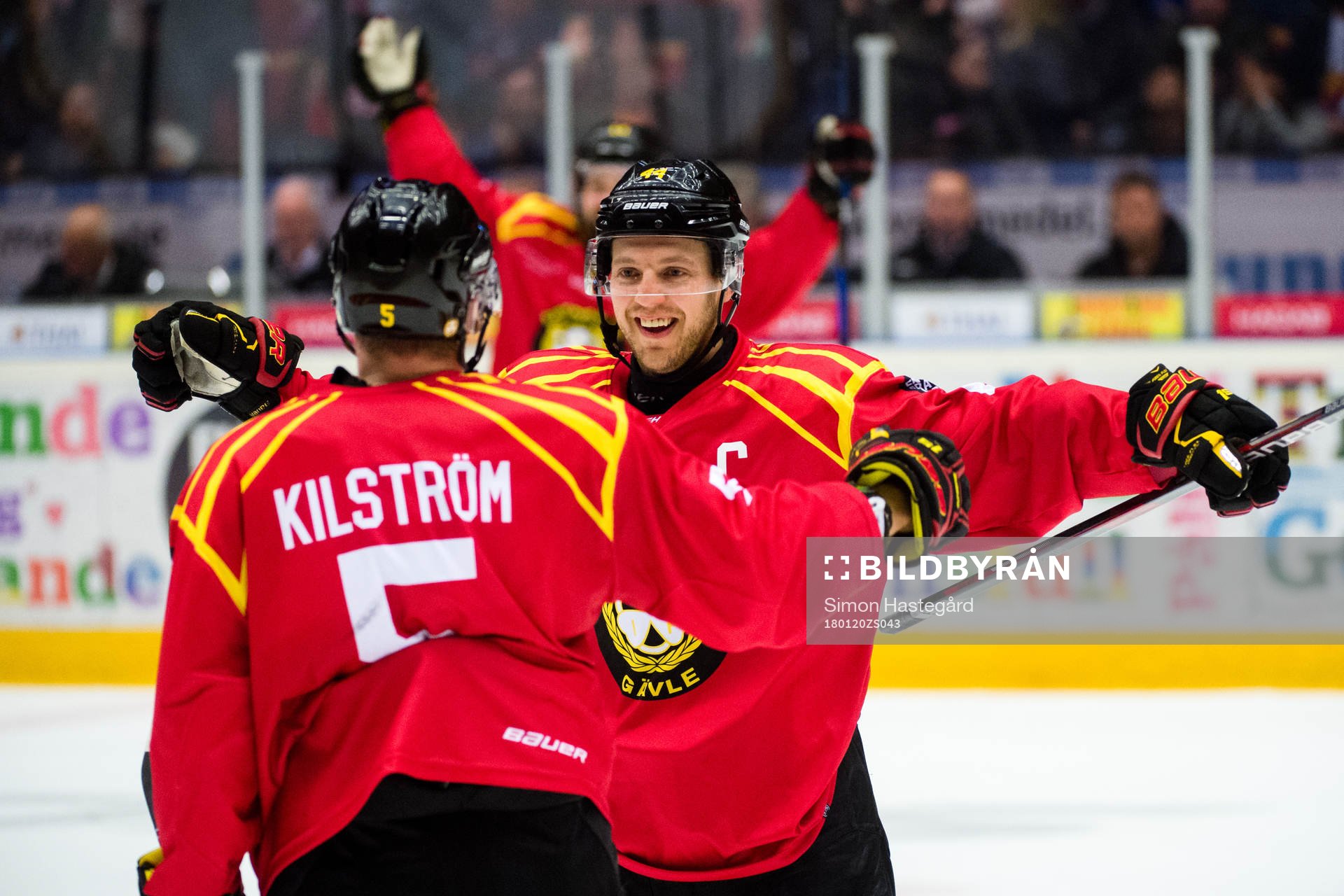 Brynäs Jacob Blomqvist jublar med  Lukas Kilström