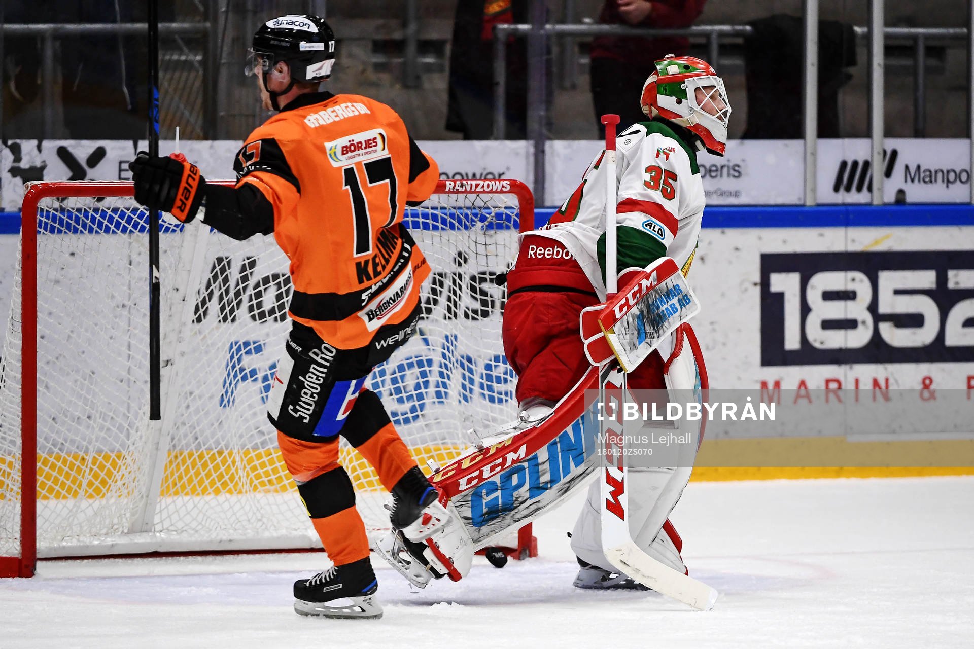 Karlskronas Joel Kellman jublar