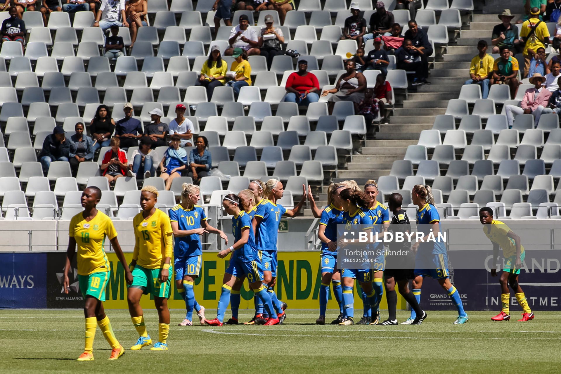 Sveriges spelare jublar