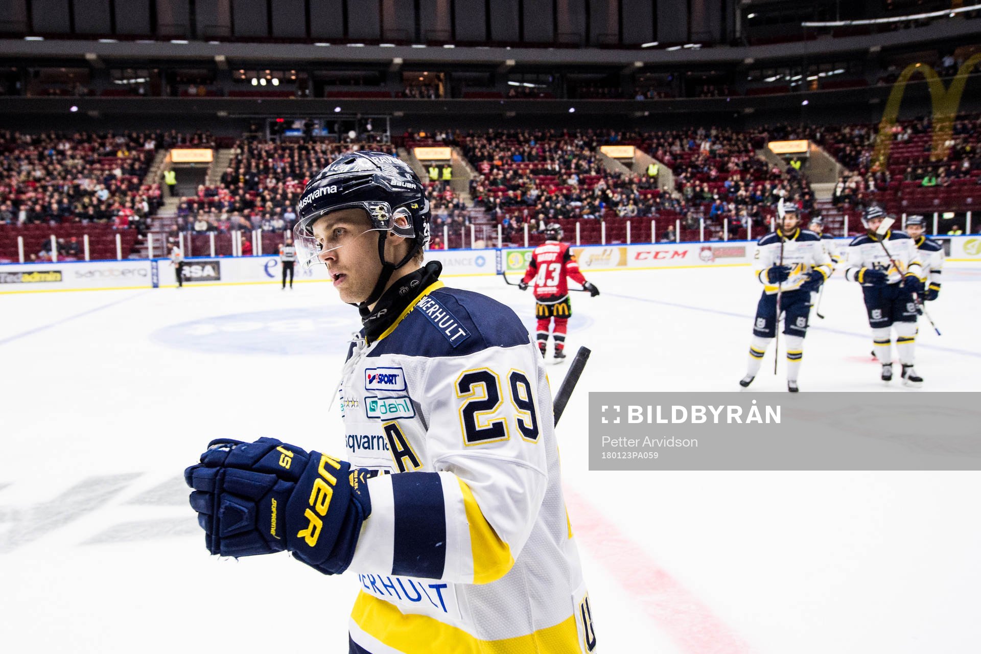 s David Ullström jublar