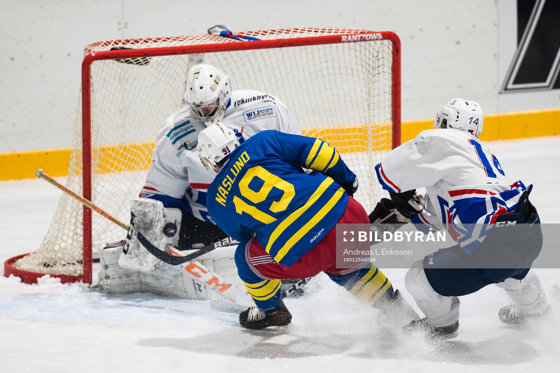 Marcus Näslund med en målchans