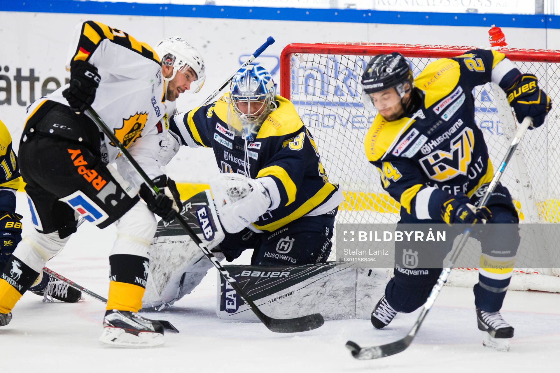s målvakt Fredrik Pettersson-Wentzel och Stefan Elliott