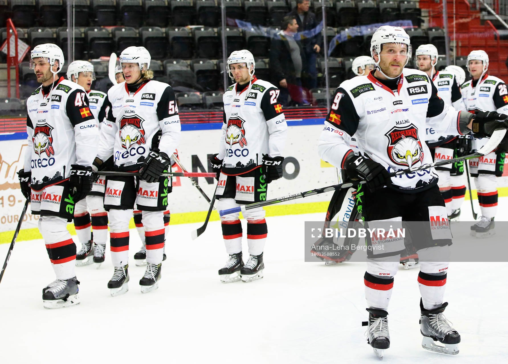 Malmö Redhawks spelare jublar