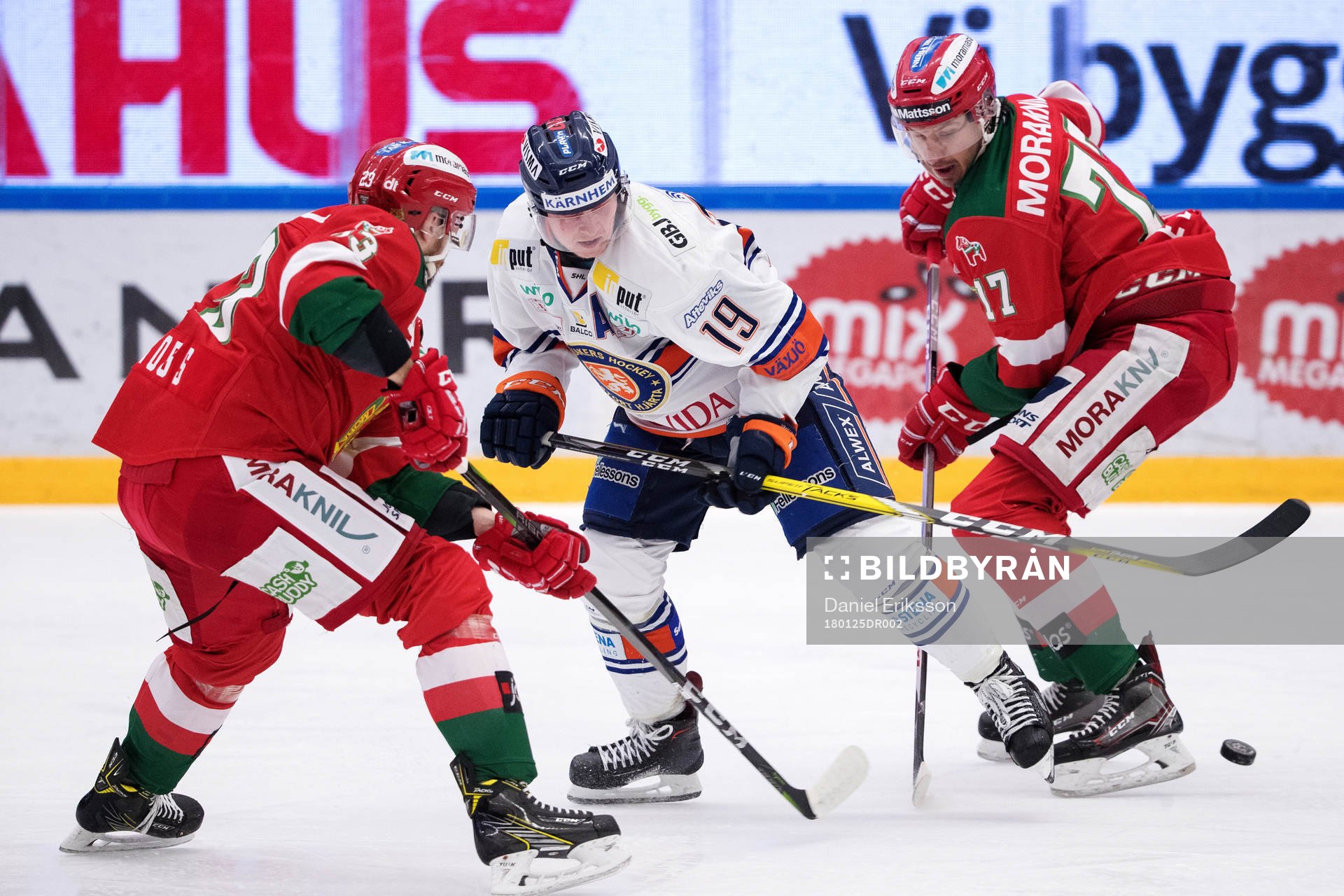 Moras Tomas Skogs och Keaton Ellerby