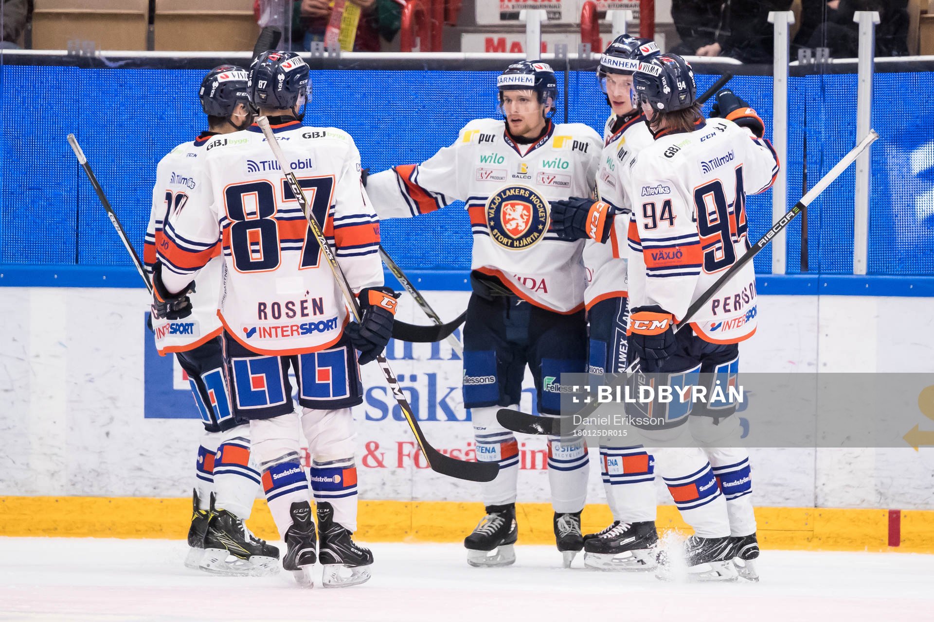 Växjös Elias Pettersson jublar