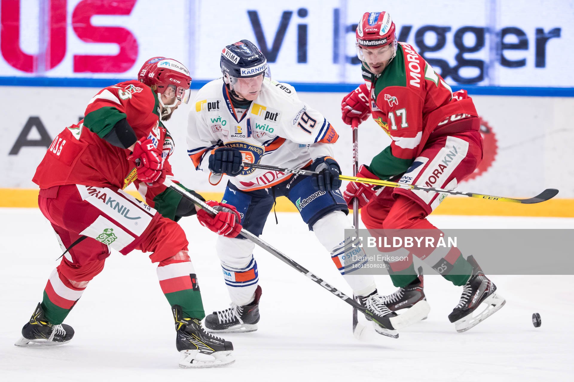 Moras Brandon Gormley och Växjös Tuomas Kiiskinen och