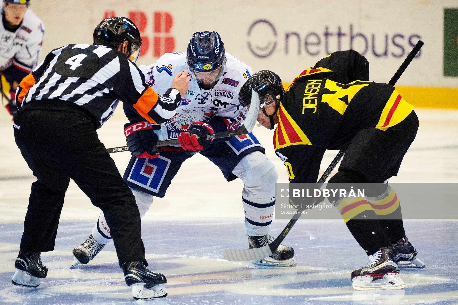 Tekning mellan Linköpings Niklas Persson och Brynäs