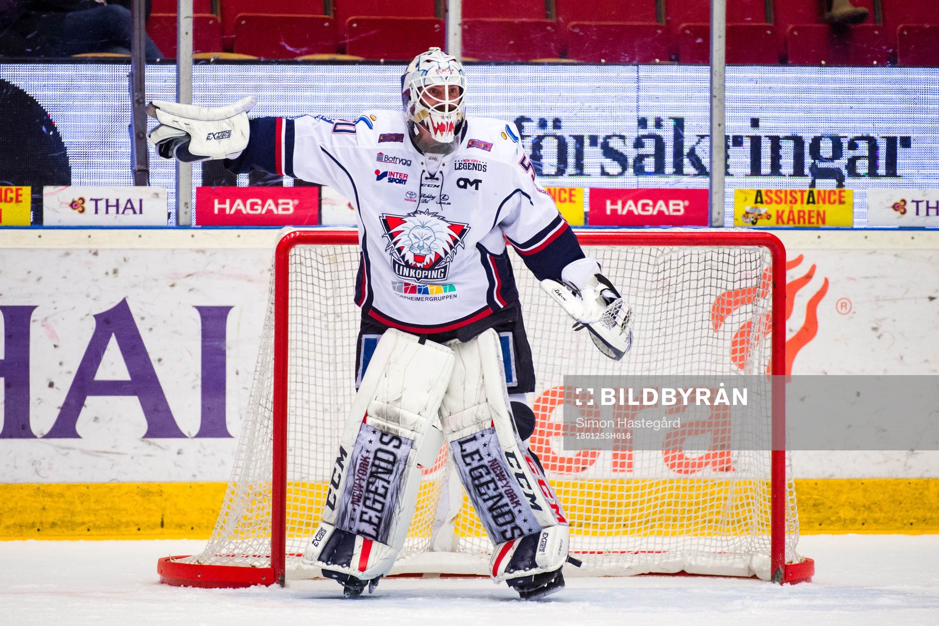 Linköpings målvakt Jonas Gustavsson utan klubba