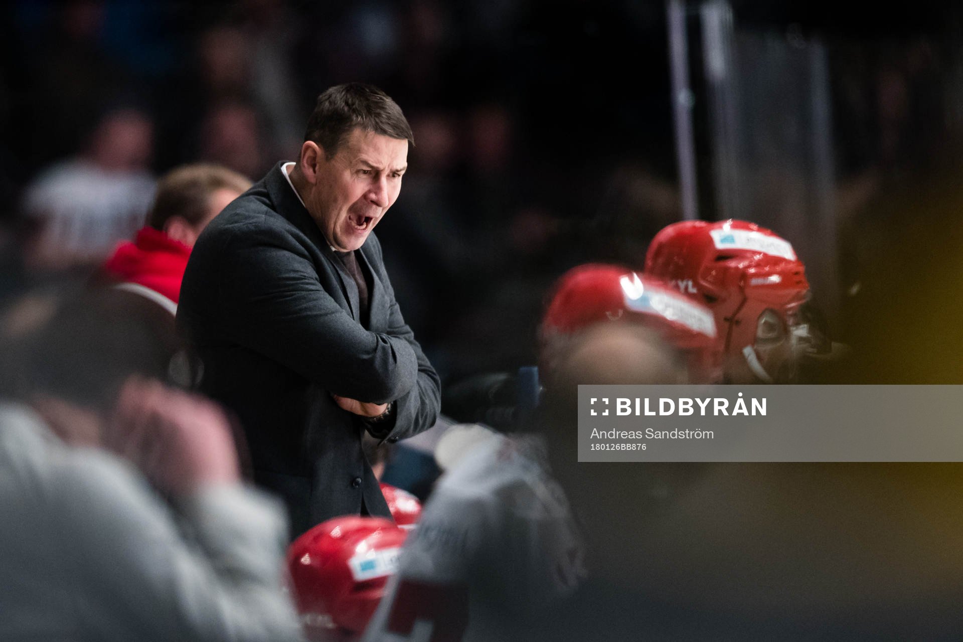 Modos tränare Hans Särkijärvi reagerar