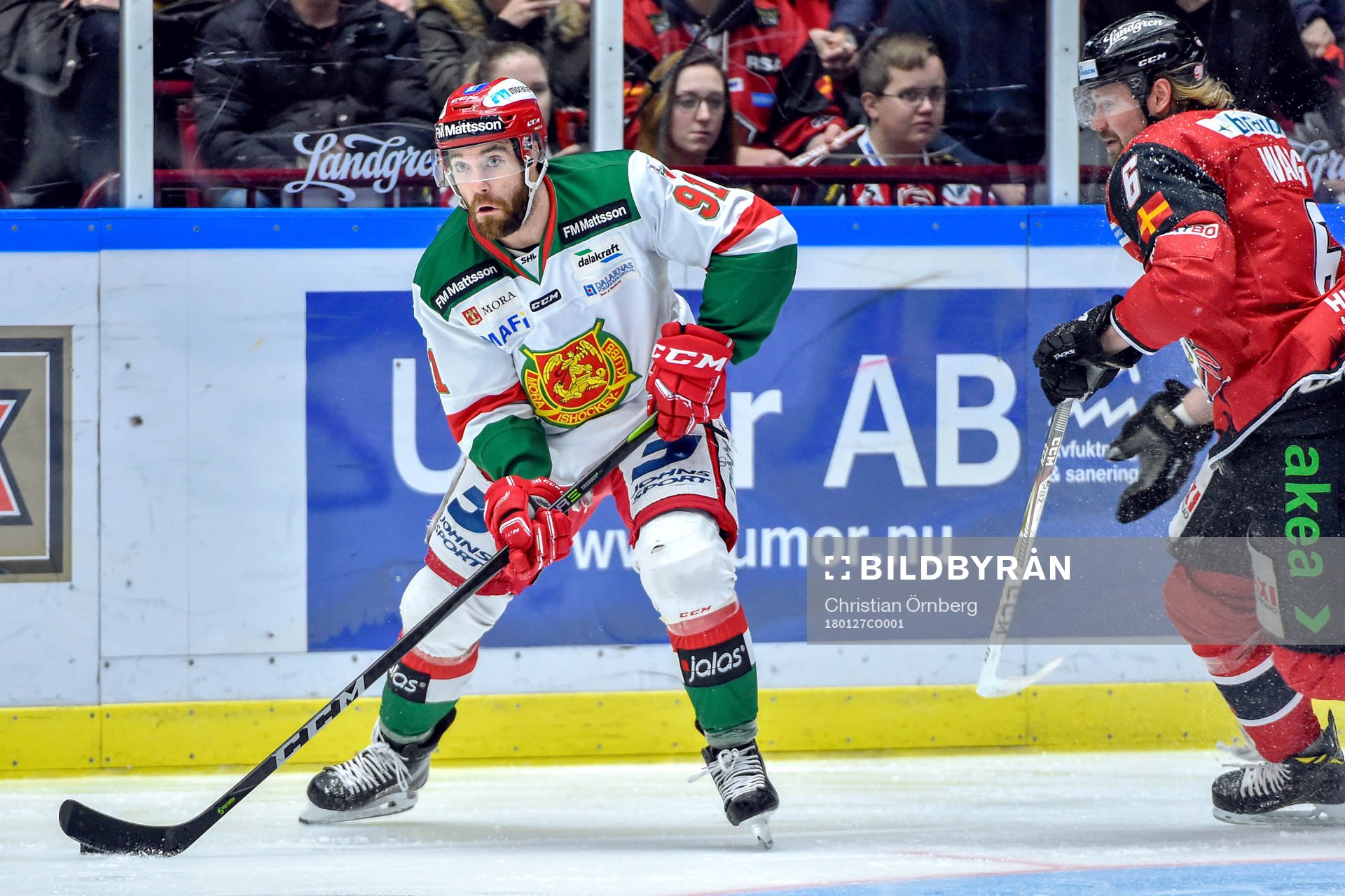 Moras Jacob Lagacé och Malmö Redhawks Stefan Warg