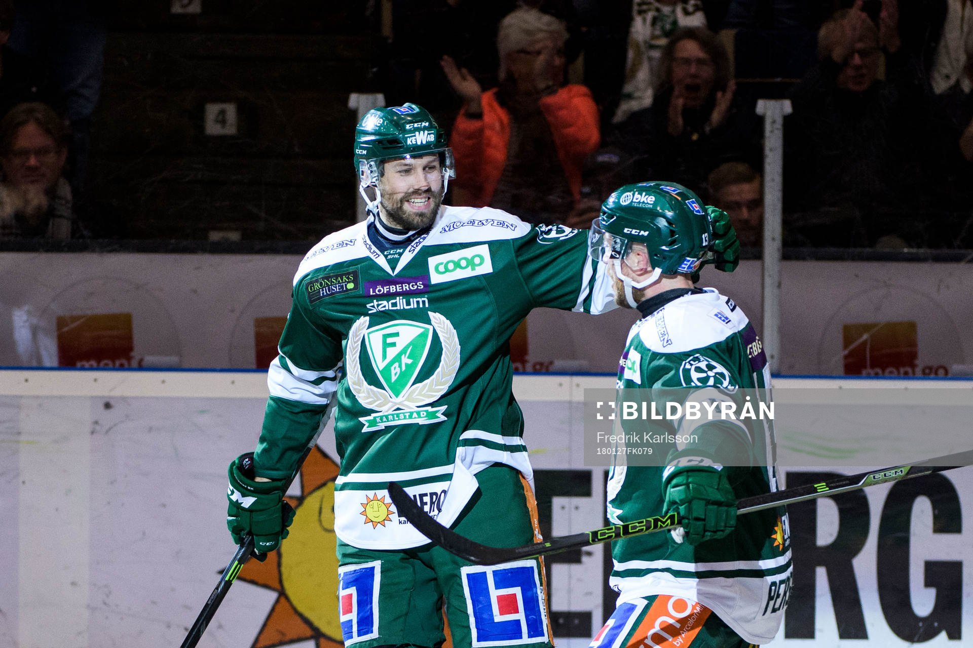 Färjestads Dick Axelsson jublar