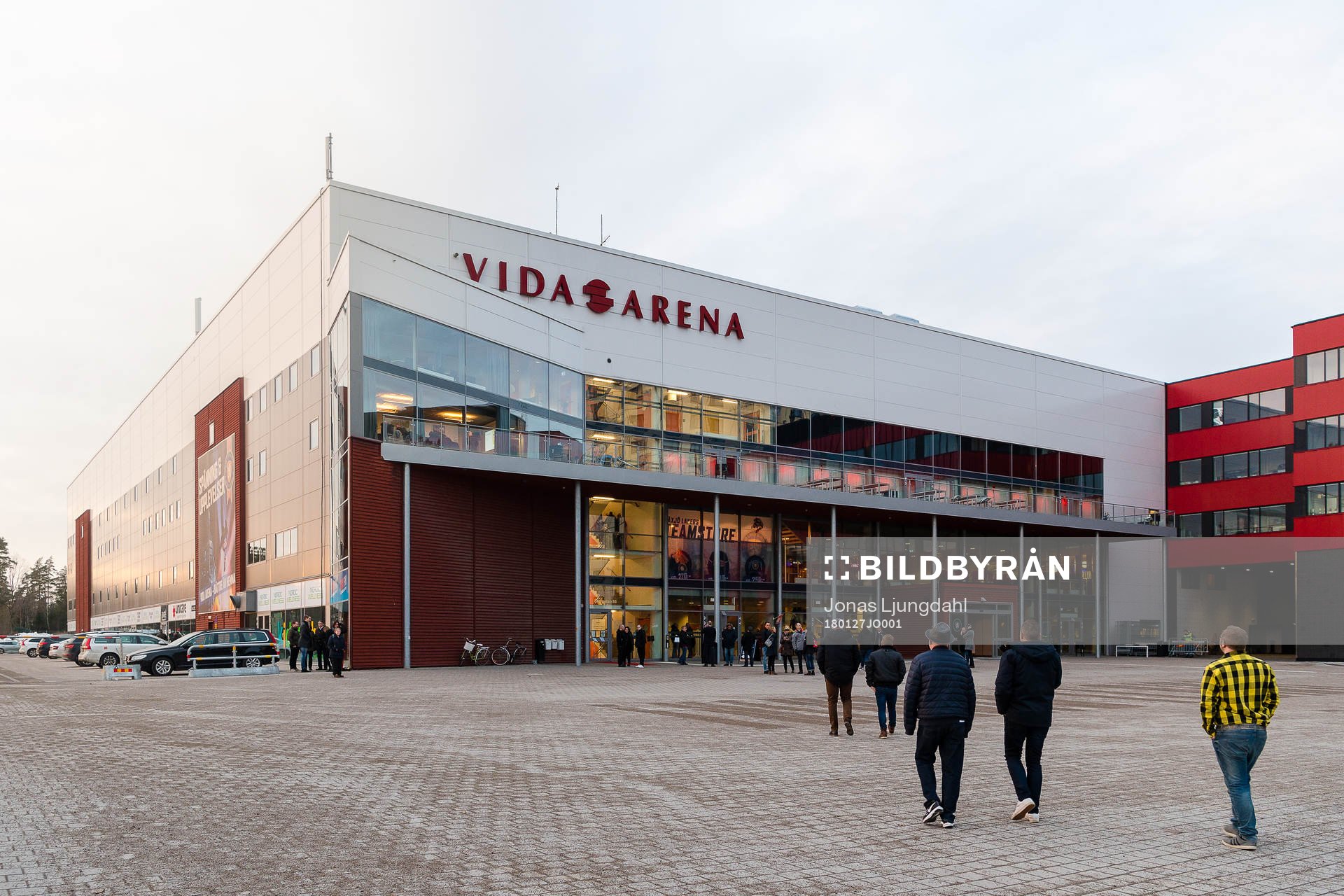Generell exteriör vy av Vida arena före ishockeymatchen i