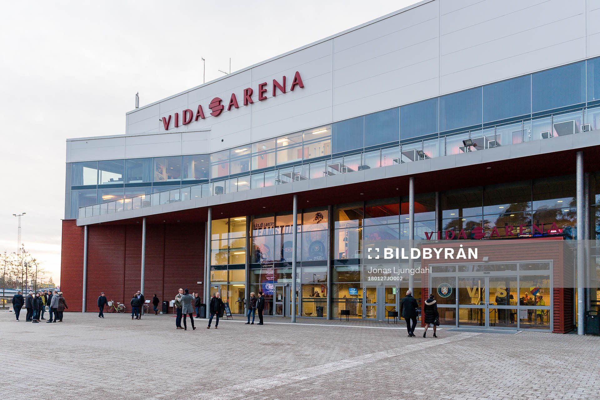 Generell exteriör vy av Vida arena före ishockeymatchen i