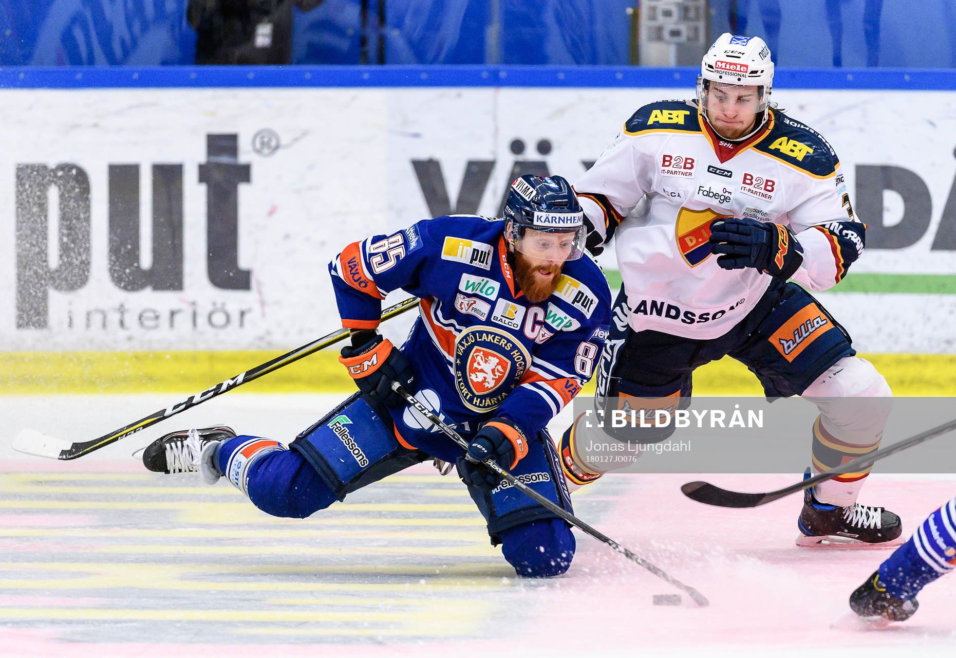 Växjös Liam Reddox faller