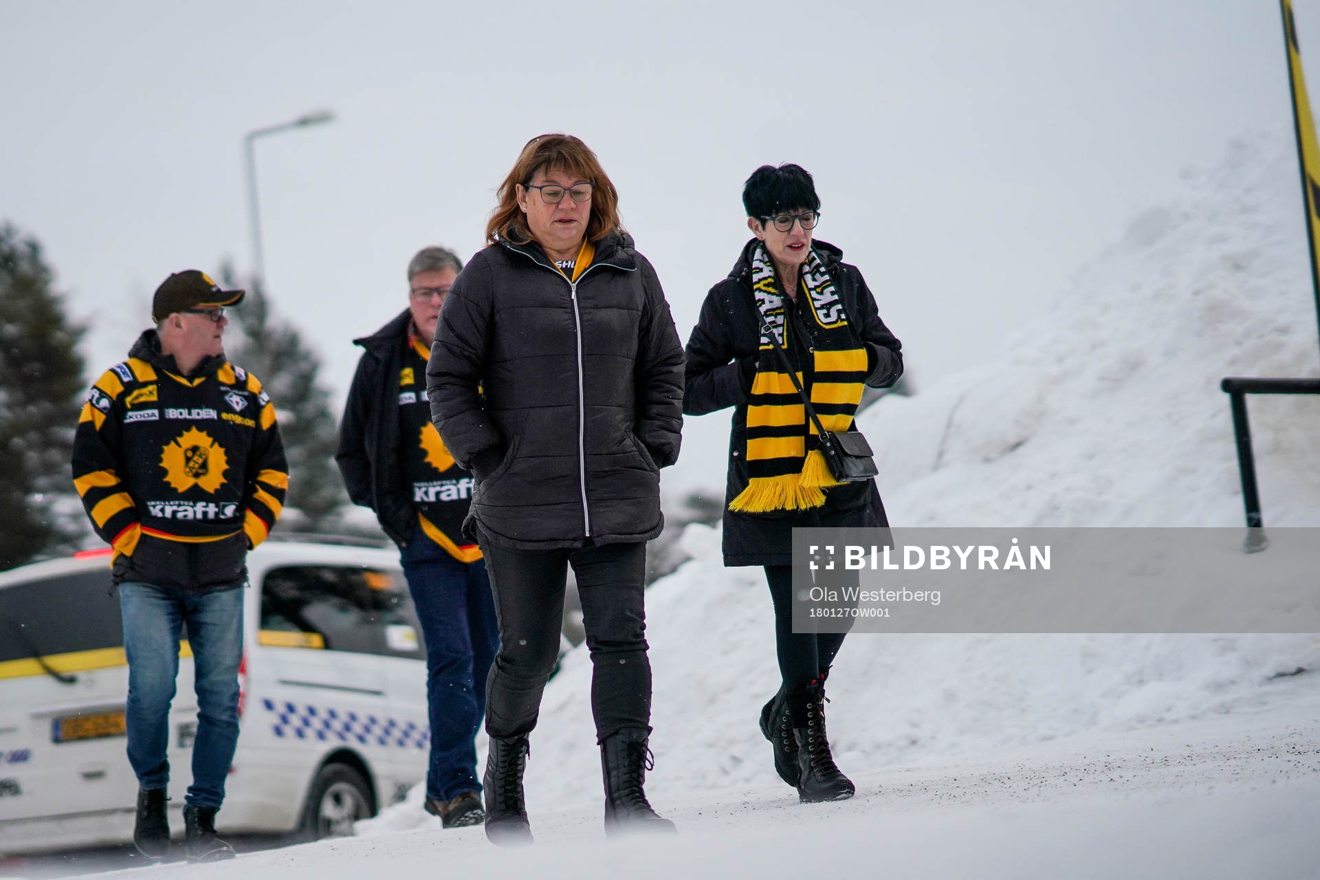 Skellefteå fans före ishockeymatchen i SHL mellan