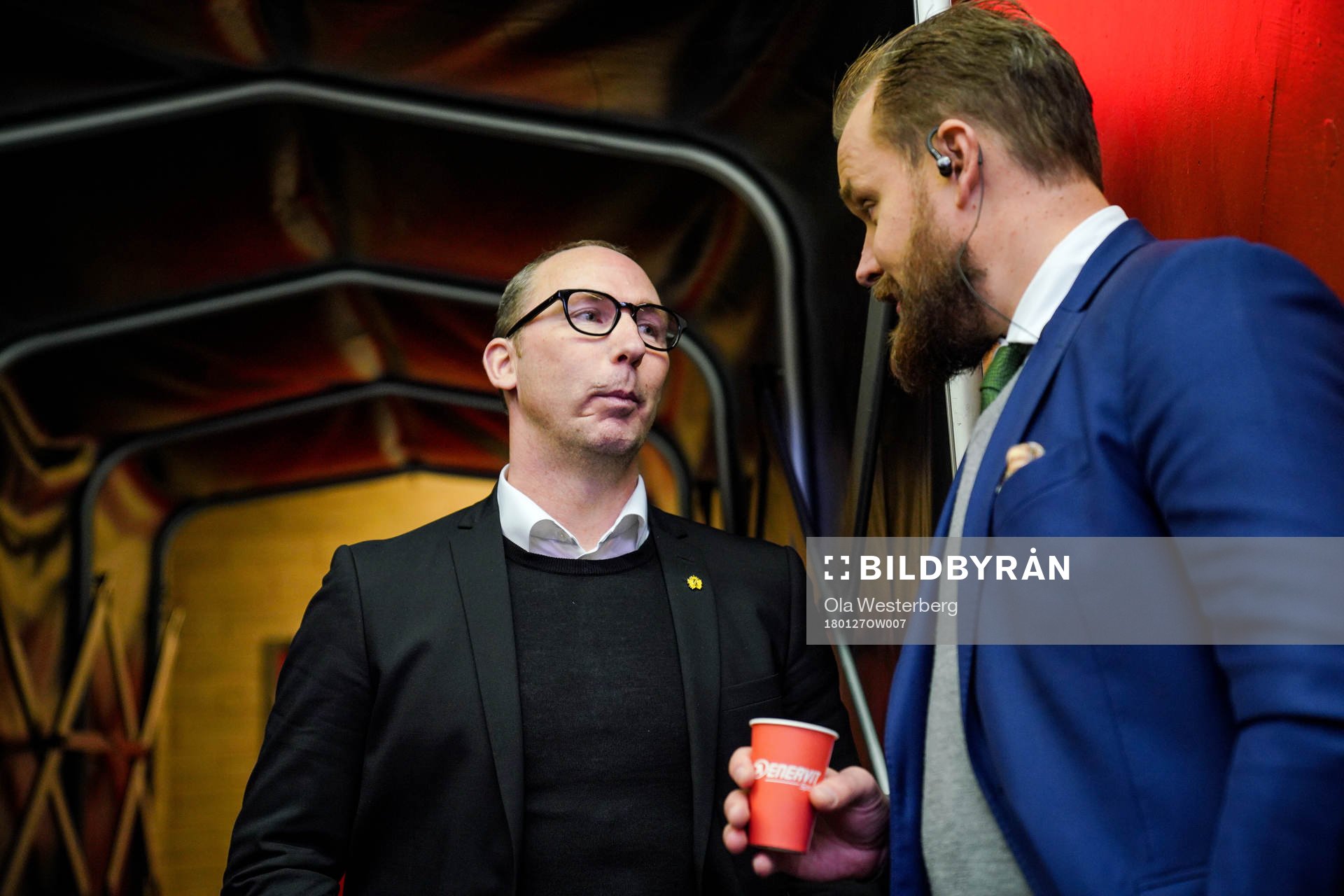 Skellefteås sportchef Mikael Lindgren och Cmores expert