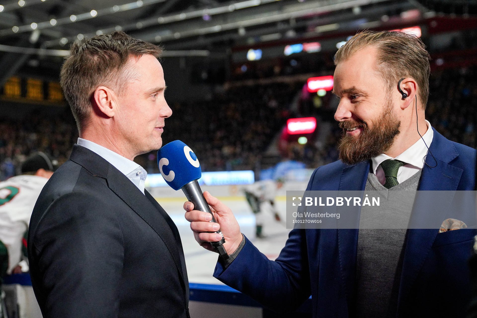 Cmores expert Sanny Lindström intervjuar Frölundas