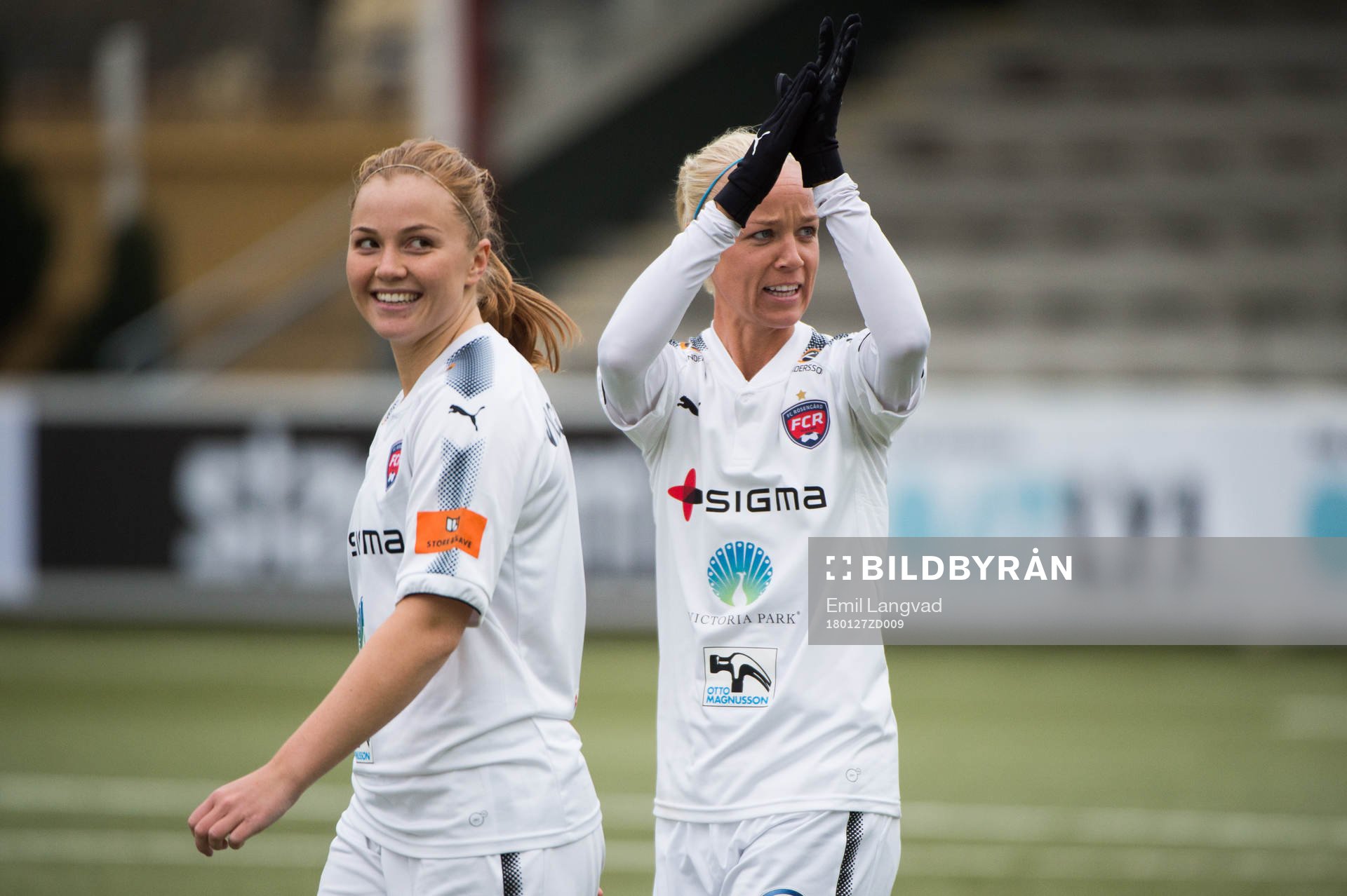 Rosengårds Glodis Perla Viggosdottir och Caroline Seger