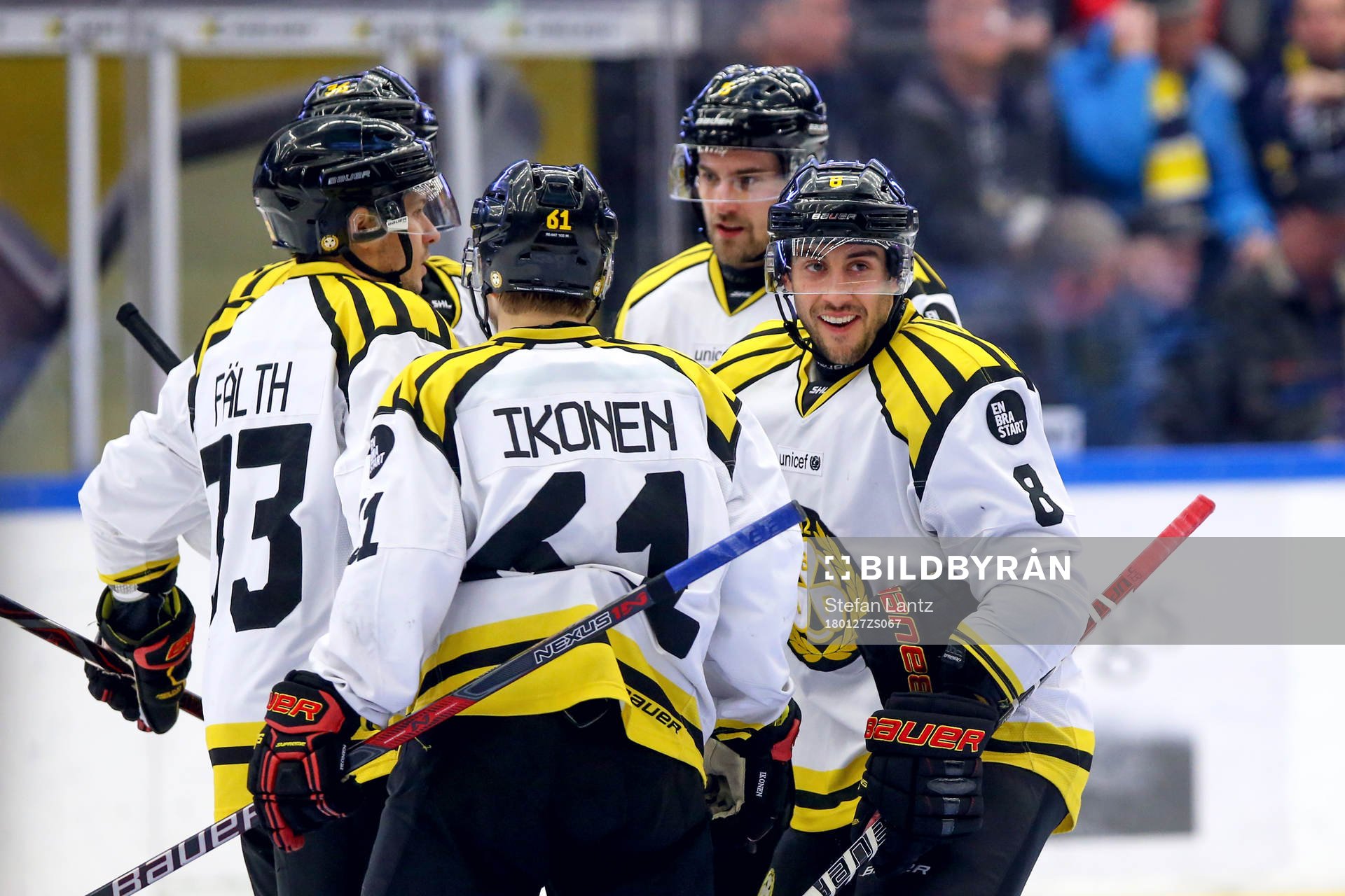 Brynäs Aaron Palushaj jublar med lagkamrater