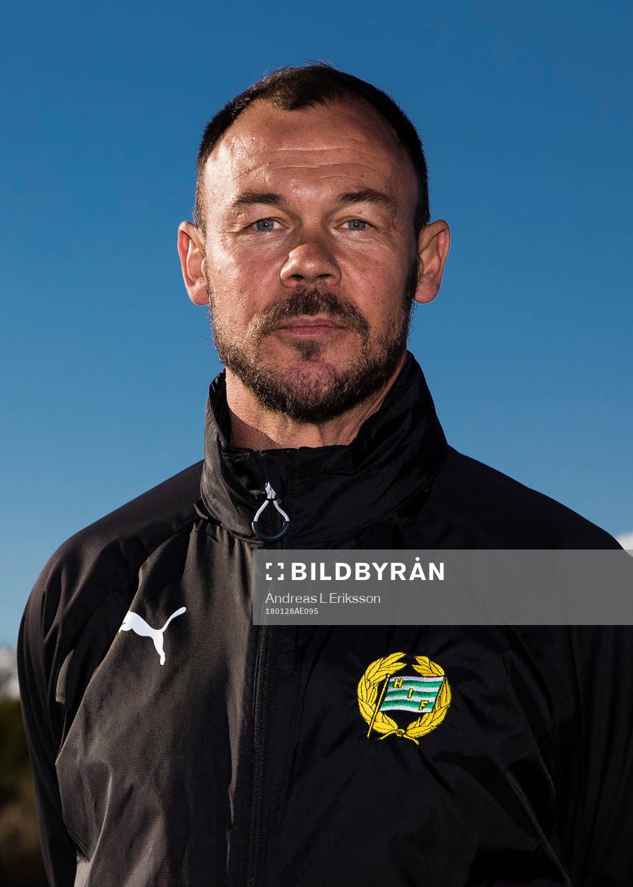 Hammarbys assisterande tränare Joachim Björklund poserar för ett porträtt efter en träning den 28 januari 2018 i Loule. 