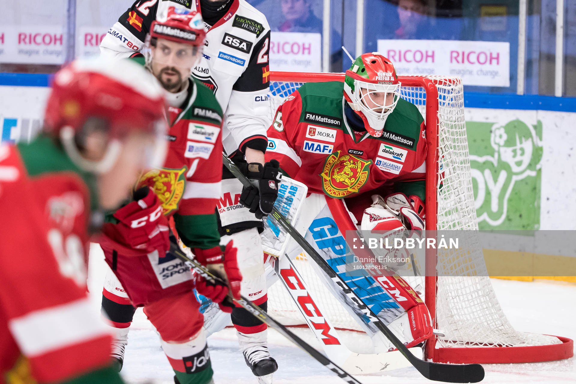 Moras målvakt Christian Engstrand  i ishockeymatchen i SHL