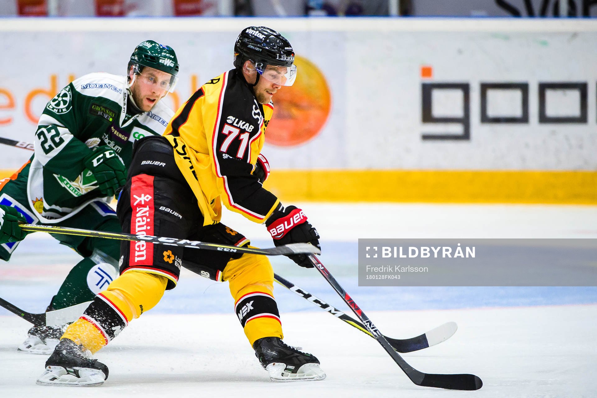 Färjestads Per Åslund och Luleås Patrick Cehlin