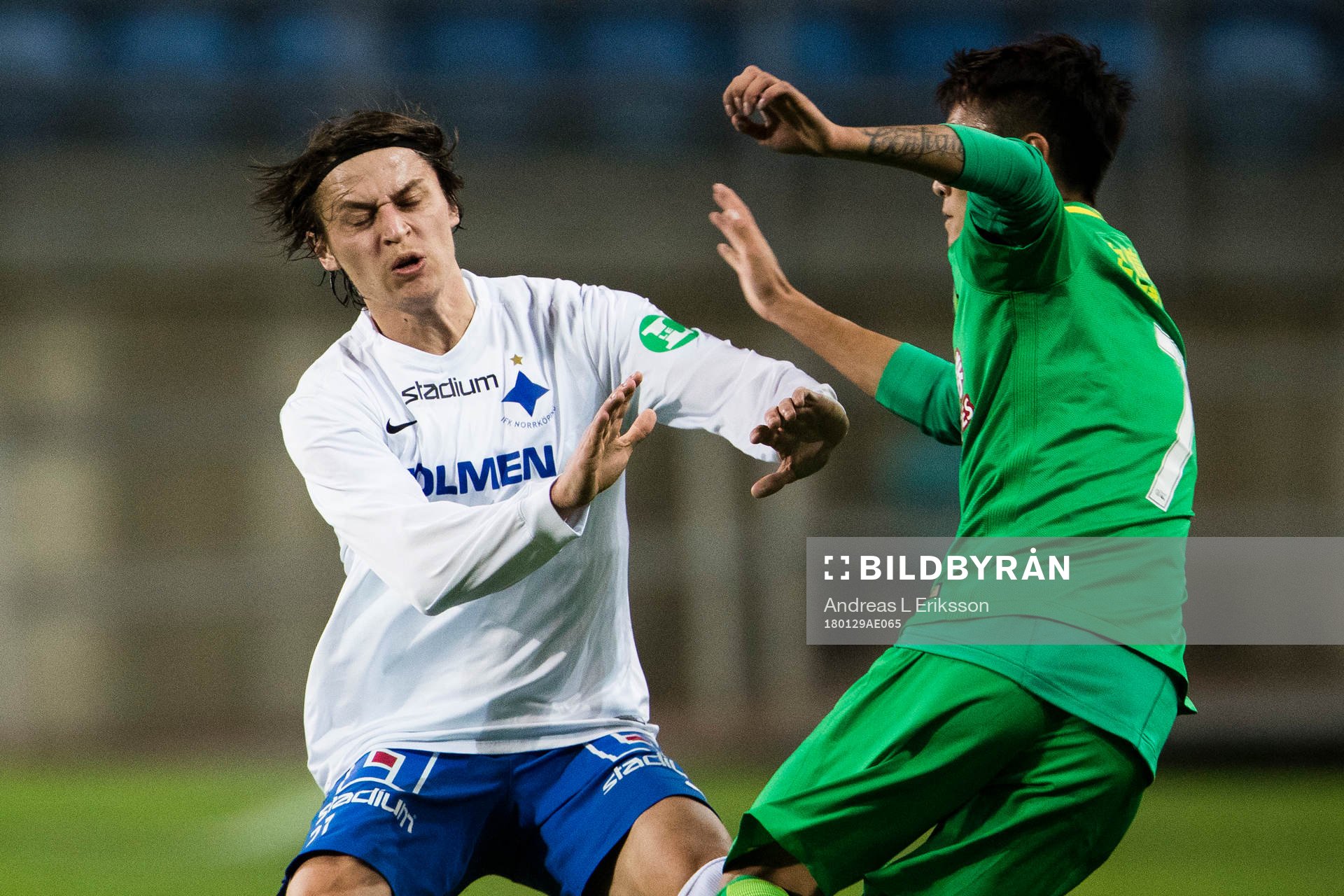 Norrköpings Simon Thern och Beijing Sinobo Guoans Wei